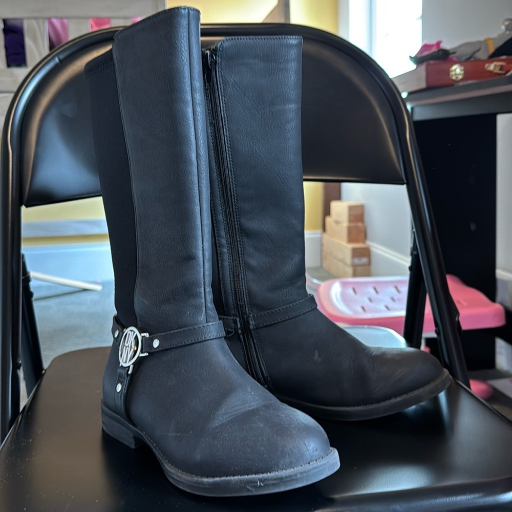 DKNY barely worn little girl knee high bootss